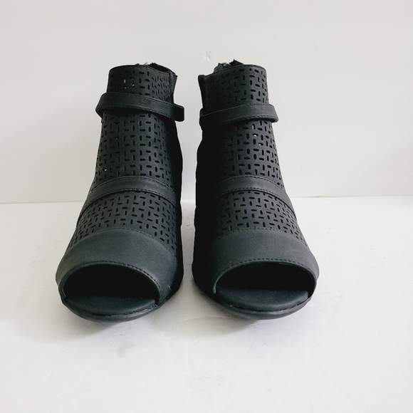 New Easy Street Carrigan Open Toe Bootie Black Size 7,5 - Picture 3 of 8